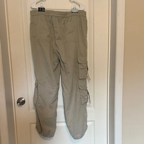 Women’s C&C California Cargo Pants - Light Gray Size XL - Picture 3 of 13
